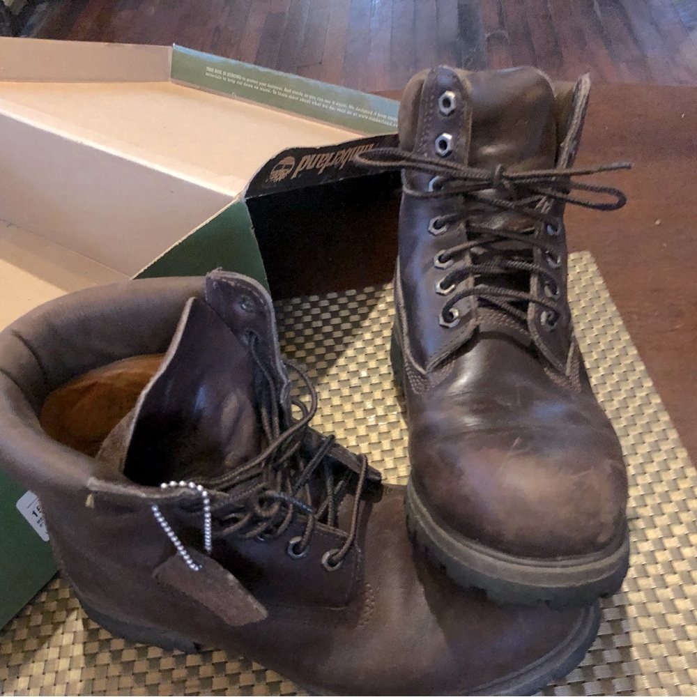 Timberland boots size 9.5 brown